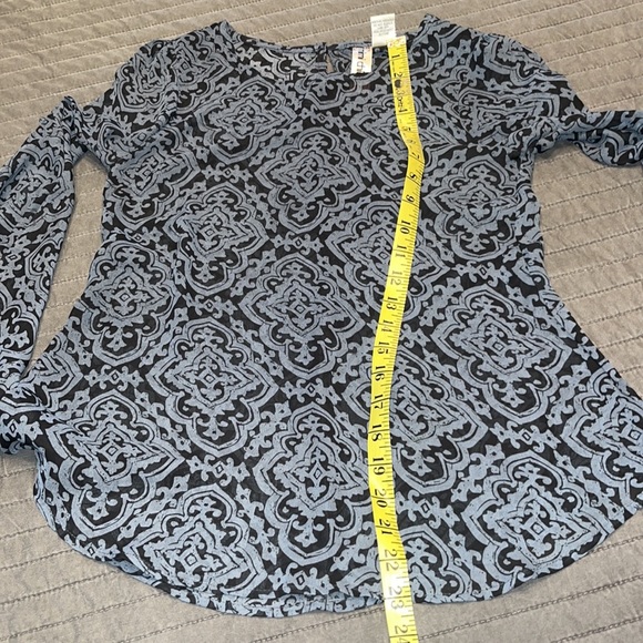 DONATING SOON Mimi Chica Sheer Blue Bell Sleeve Shirt Size XS - Picture 4 of 7